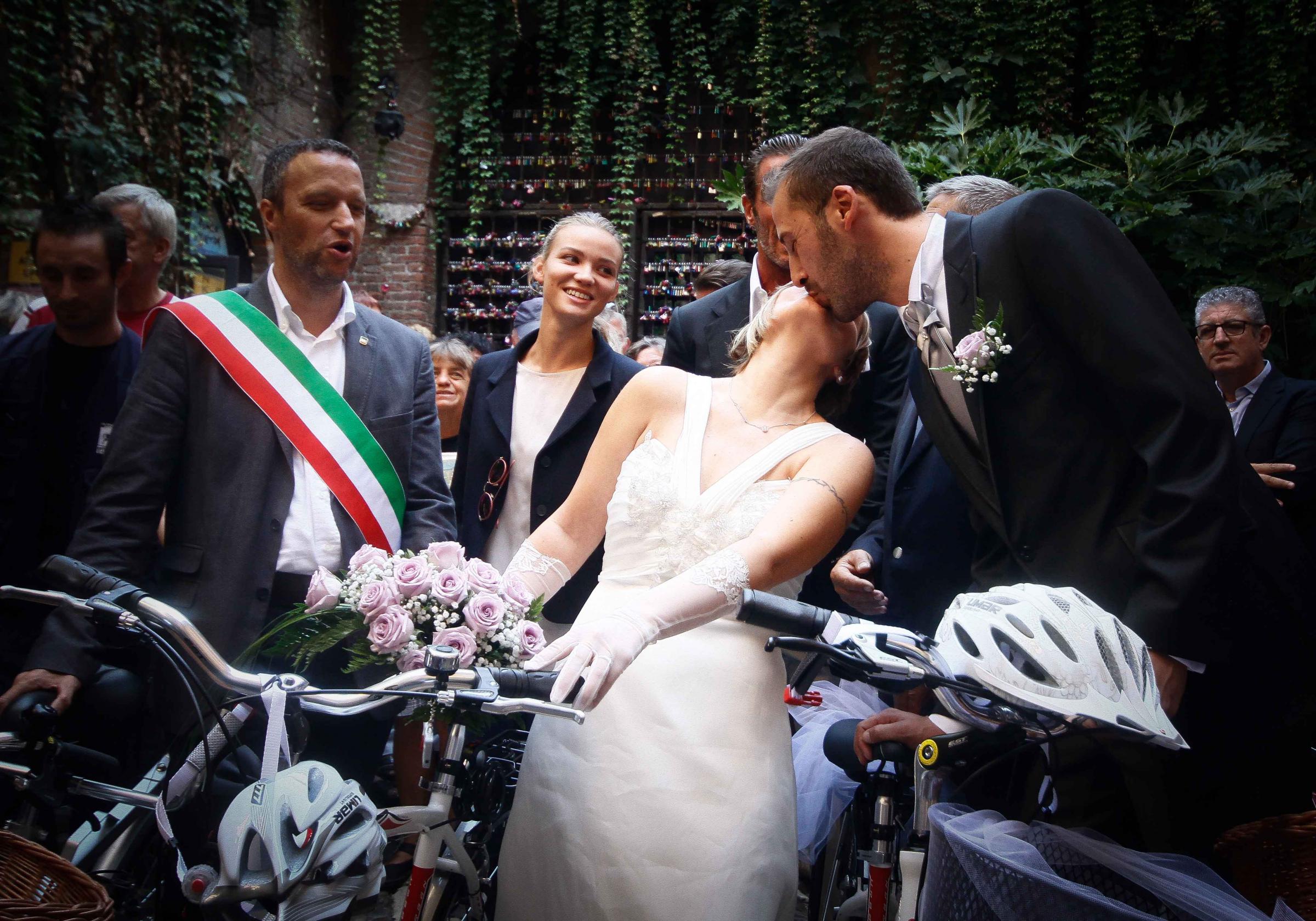 5 regole per vivere felici e contenti 5 regole per vivere felici e contenti