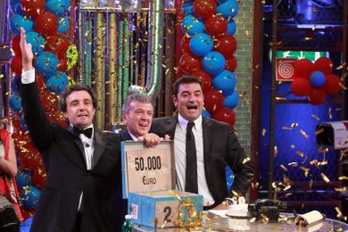 Affari Tuoi compie dieci anni: stasera la festa con Clerici e Bonolis