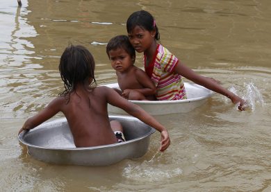 Le alluvioni in Cambogia