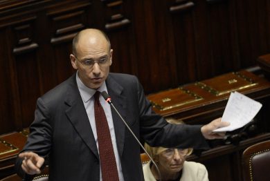 Berlusconi dice sì. Letta ha la fiducia