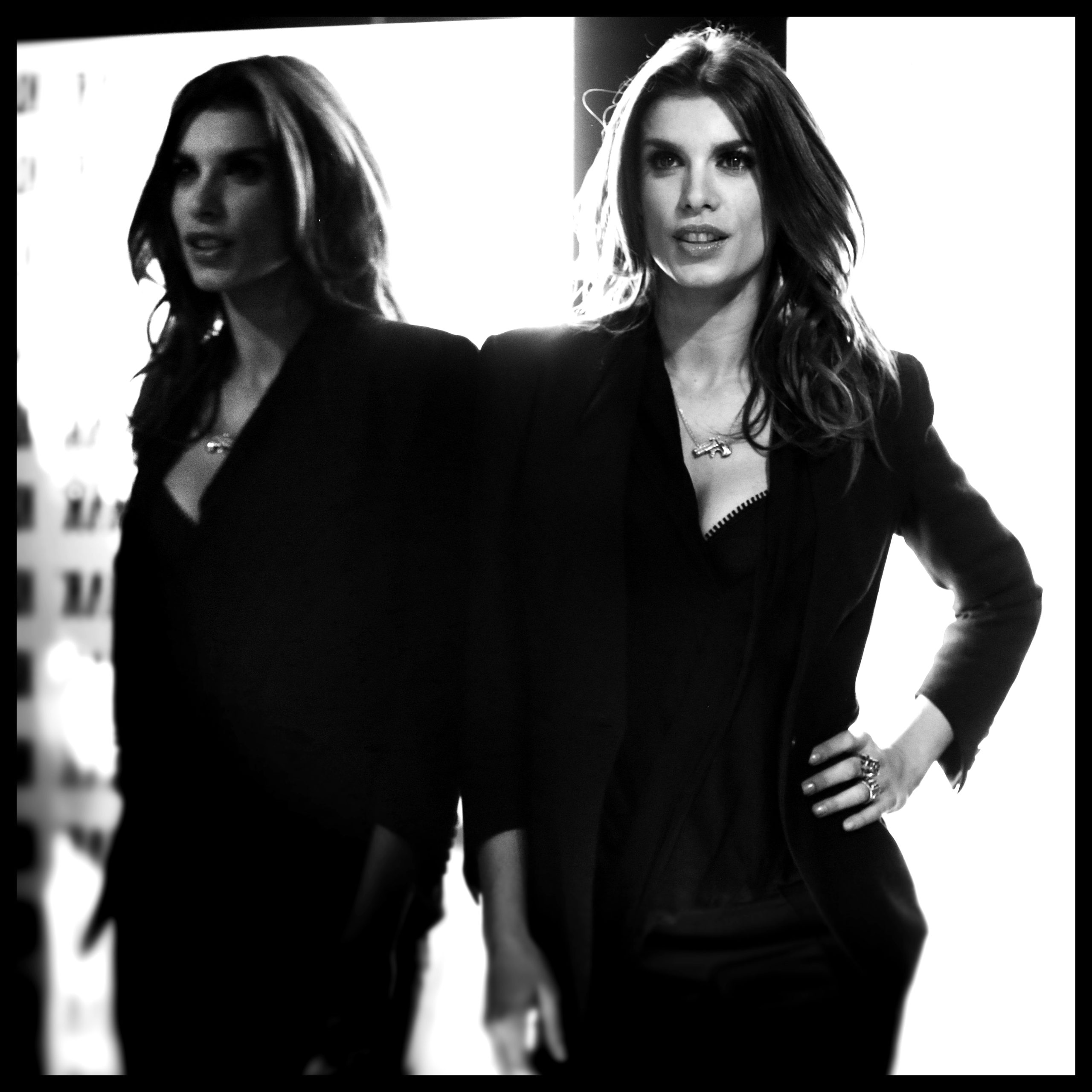 Elisabetta Canalis, uno spot per raccogliere fondi in aiuto agli alluvionati Elisabetta Canalis, uno spot per raccogliere fondi in aiuto agli alluvionati