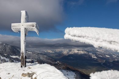 La neve sul monte Pizalun e altre foto del giorno, 25.11.2013