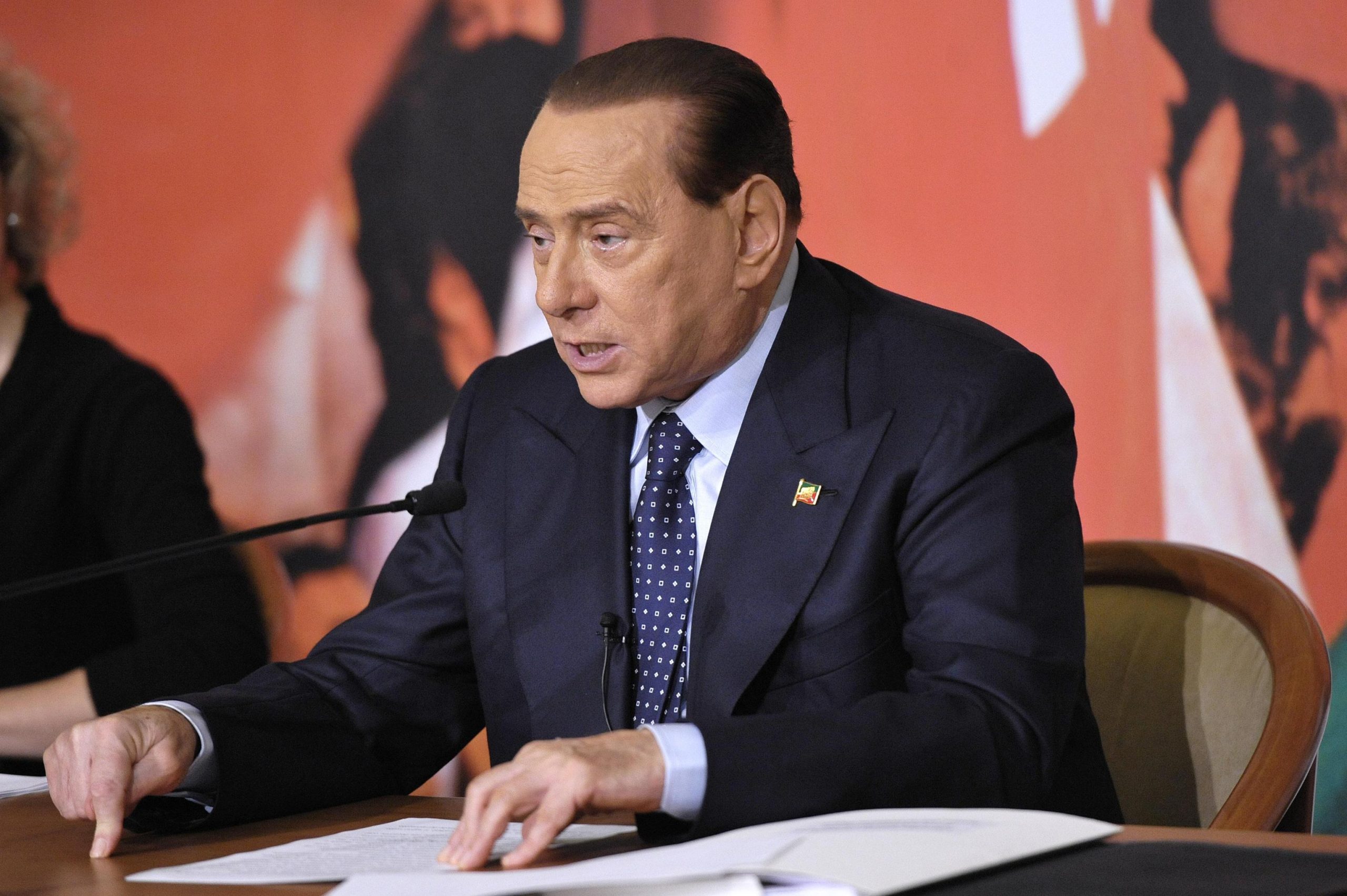 La lettera di Berlusconi ai senatori La lettera di Berlusconi ai senatori