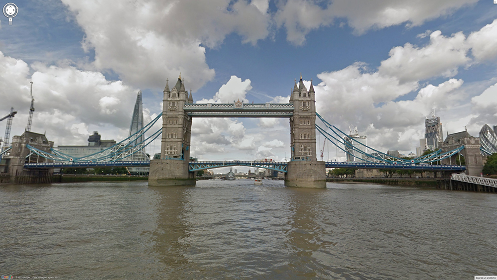 Google Street View lungo il Tamigi Google Street View lungo il Tamigi