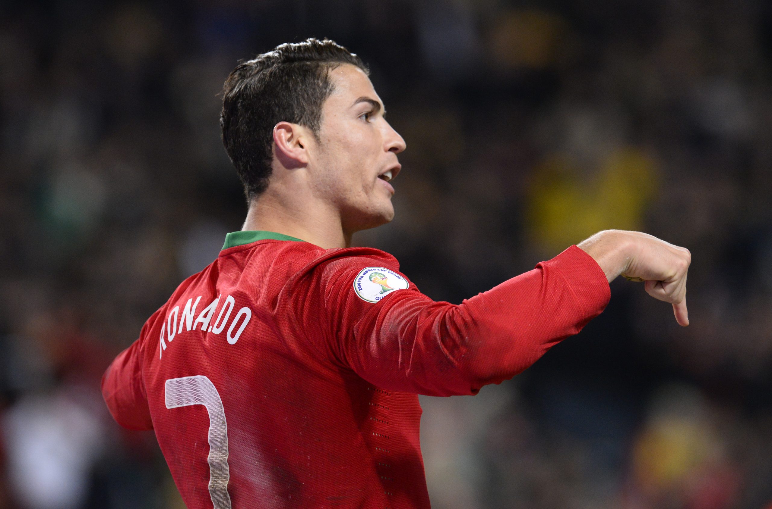 Il mondo ai piedi di Ronaldo
