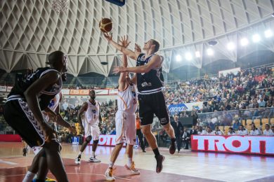 Basket, serie A: in testa Bologna, Siena e la sorpresa Brindisi