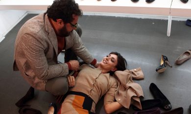 Stai lontana da me, video-intervista a Enrico Brignano e Ambra Angiolini