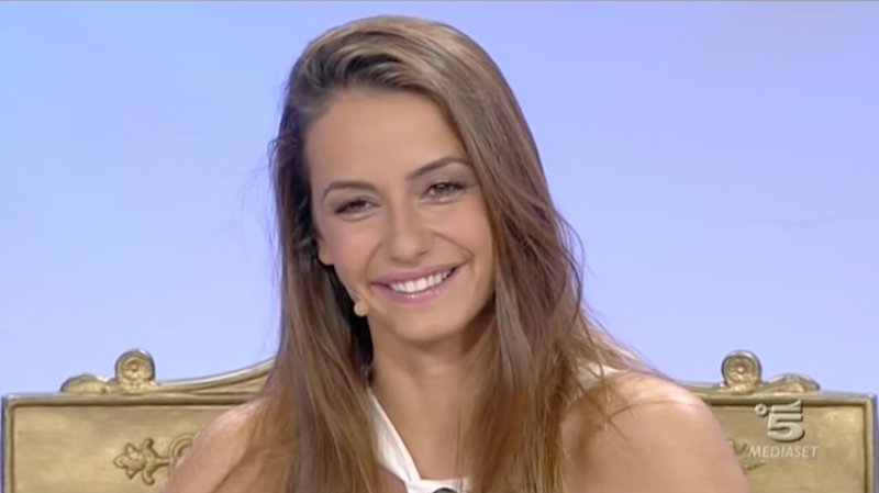 Uomini e Donne 2013: scintille tra Anna e Emanuele e lui minaccia di andarsene