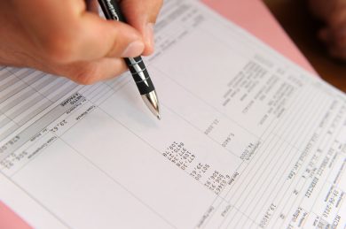 Stipendi, così l’inflazione fa pagare più tasse agli italiani