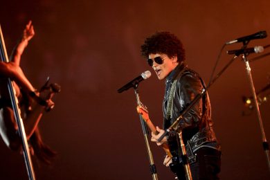 X Factor 7, le canzoni dell’ottava puntata: Valentina canta Bruno Mars – anteprima