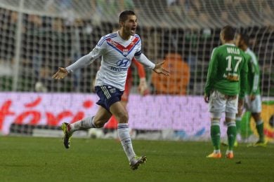 Napoli alla francese, stretta finale per Gonalons