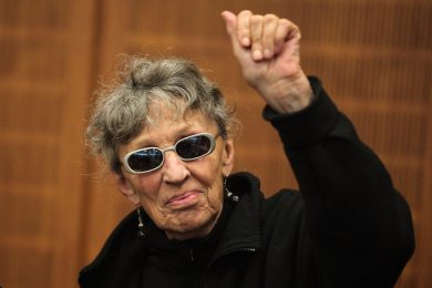 Sonja Suder, terrorista 80enne alla sbarra e altre foto del giorno, 12.11.2013