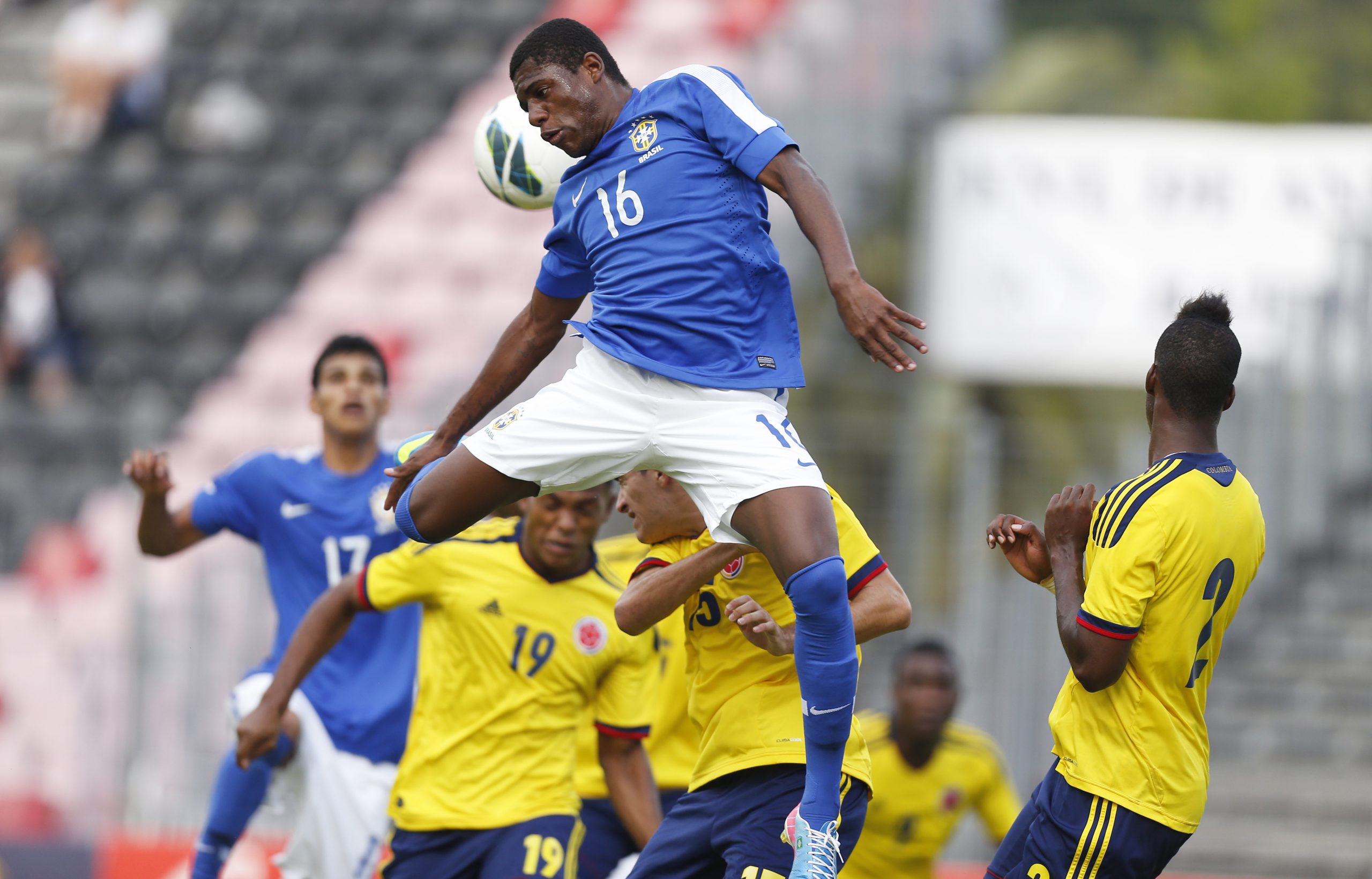 RETROSCENA – Roma e Juve beffate: niente Abner