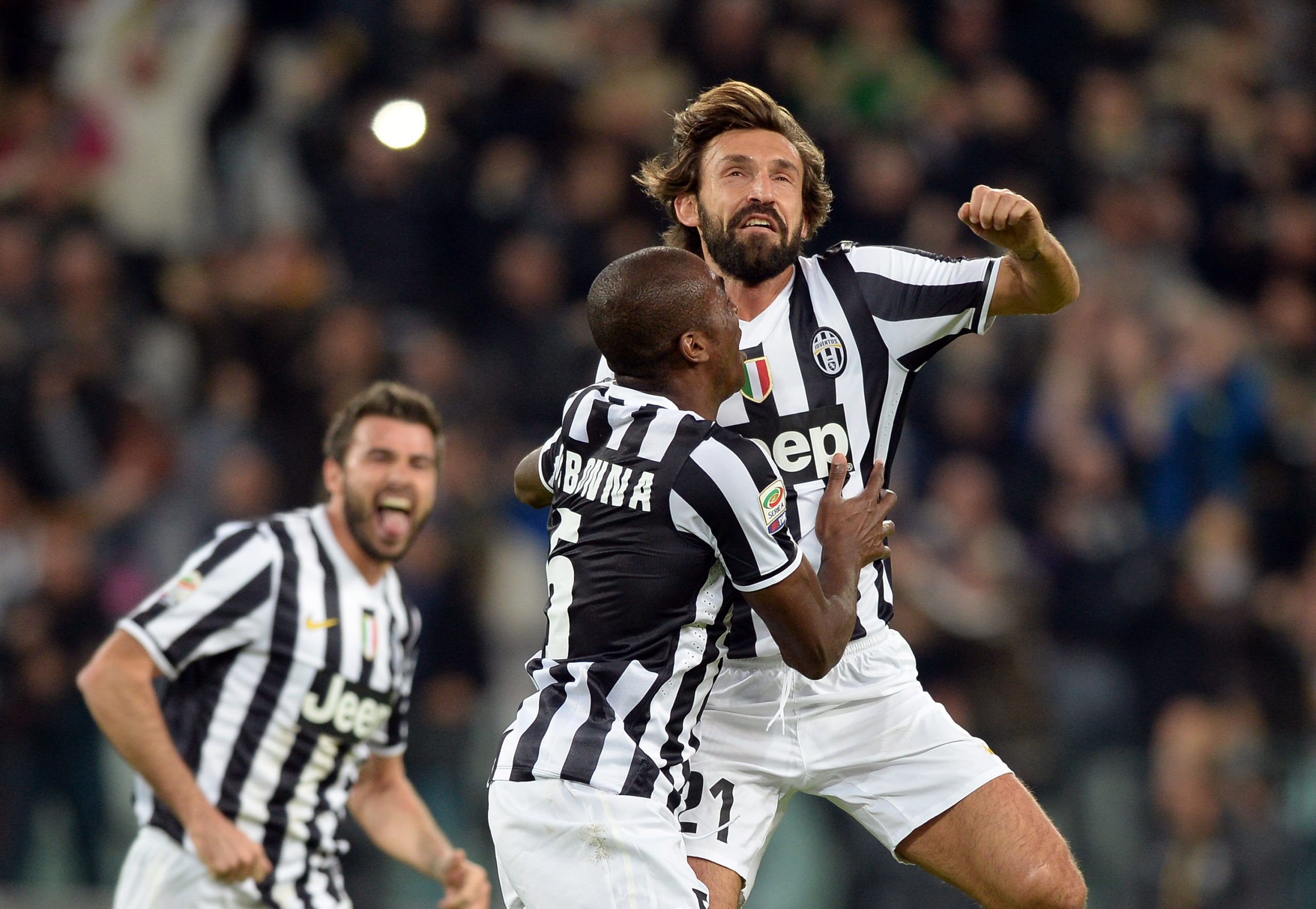 Juve travolgente, Napoli k.o. (e arrabbiato)
