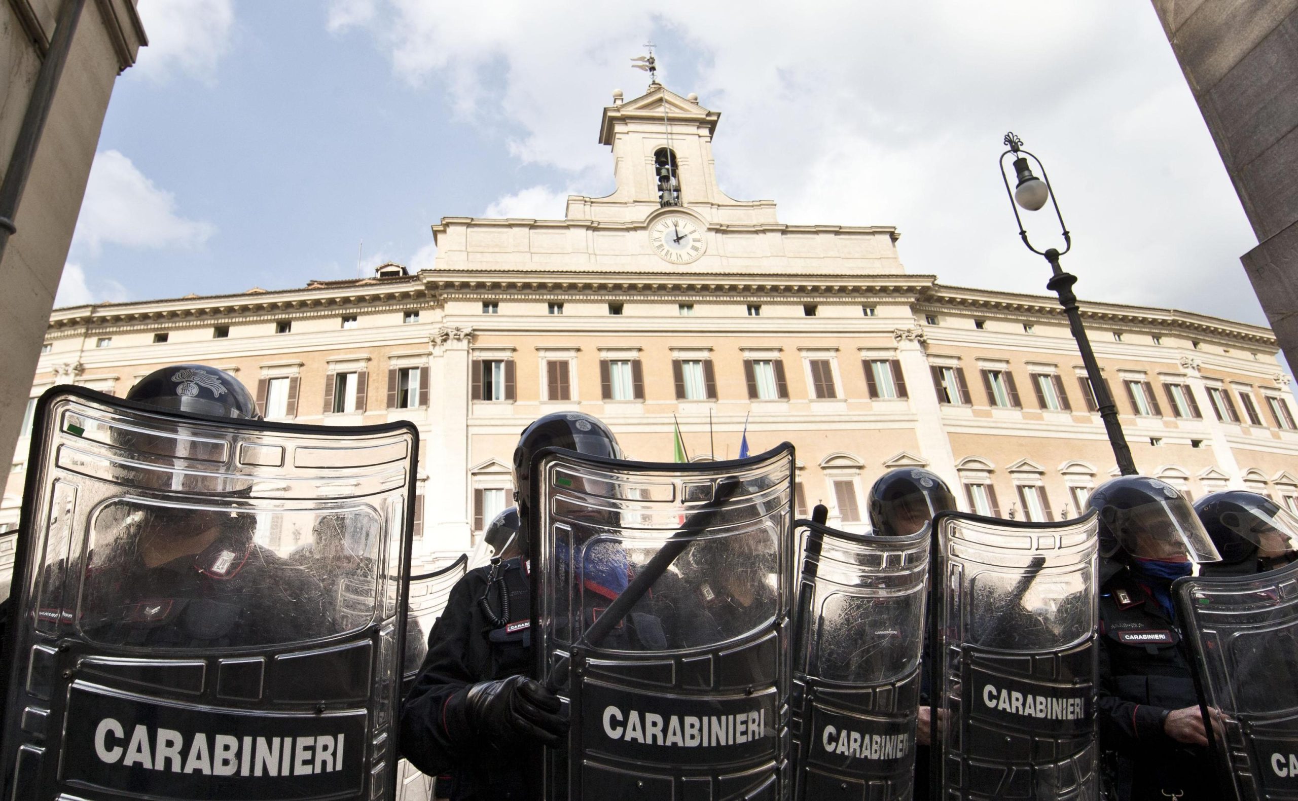 La Camera ed il dibattito della vergogna