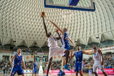 Basket serie A: Cantù passa a Roma, Lawal a Milano