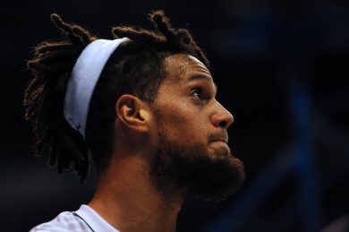 Basket: Milano nelle mani di Hackett