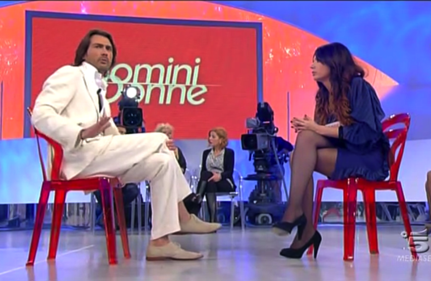 Uomini e Donne 2013, dopo il bacio Graziano e Rossella sono già in crisi Uomini e Donne 2013, dopo il bacio Graziano e Rossella sono già in crisi