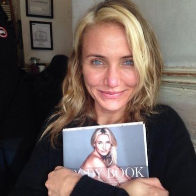 Cameron Diaz posa senza trucco per il suo libro