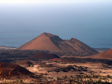 Pirate Bay: la nave approda sull’Isola dell’Ascensione