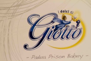 Il panettone dei detenuti – Comprate e mangiatene tutti