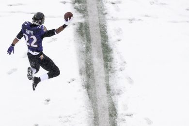NFL, la domenica dello snow-bowl