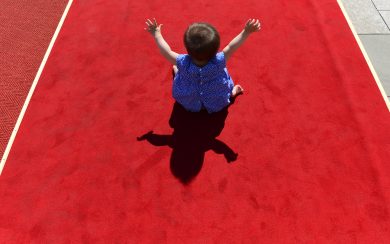 Como: la storia del bimbo salvato da un passante