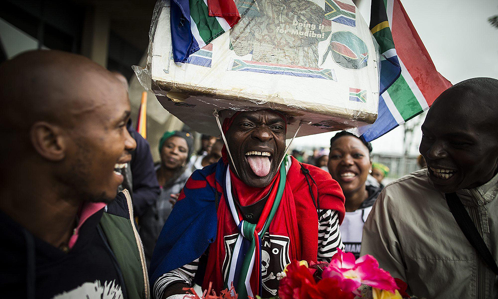 Addio a Nelson Mandela, la cronaca del memorial service a Johannesburg Addio a Nelson Mandela, la cronaca del memorial service a Johannesburg