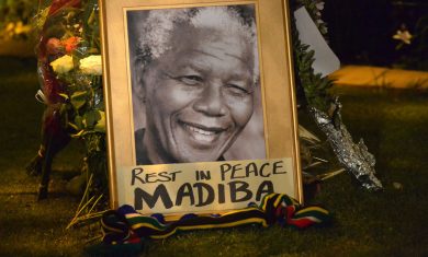 Il mondo piange Nelson Mandela