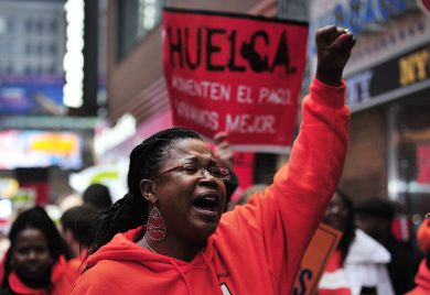 Lavoratori USA dei fast-food in sciopero e altre foto del giorno, 5.12.2013