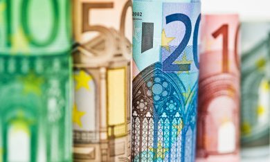 Partiti (disperatamente) a caccia di prof no-euro