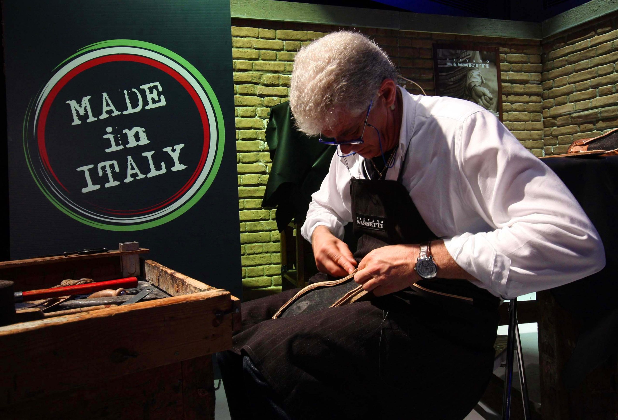 Azienda Italia: la speranza di riscatto arriva dalle medie imprese