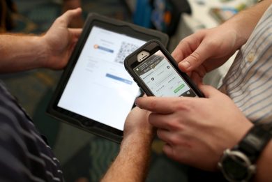 Apple, trimestre record. Ma l’iPhone 5C non tira