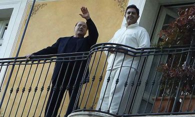 Toti: Un governo di scopo Renzi-Berlusconi