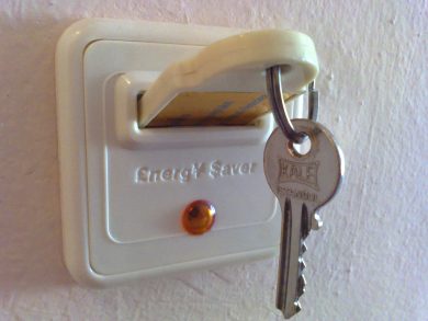 Con lo smartphone apriremo anche la camera d’albergo