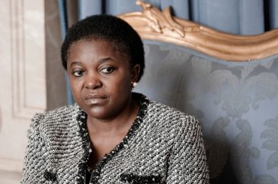 Così i conformisti diventano prepotenti