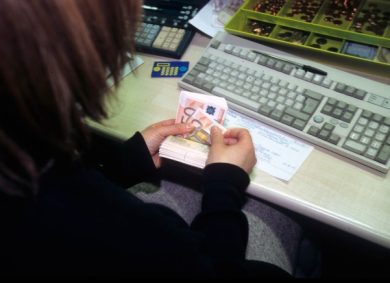 Affitto, addio ai contanti: ecco come si può pagare