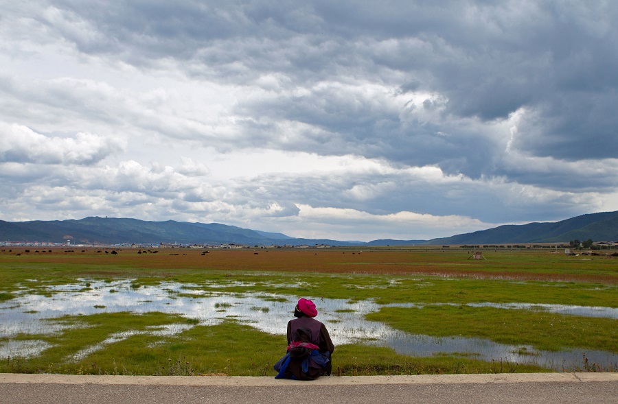 La Cina sposa l’amore libero e la vita comunitaria, contro il volere di Pechino La Cina sposa l’amore libero e la vita comunitaria, contro il volere di Pechino