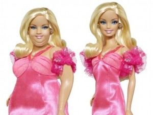 Arriva la Barbie “curvy”. Con polemica Arriva la Barbie “curvy”. Con polemica