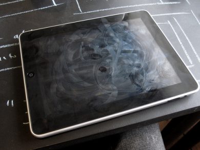 5 modi per pulire smartphone e tablet