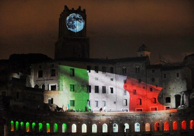 Long live to the tricolor, the famous italian flag
