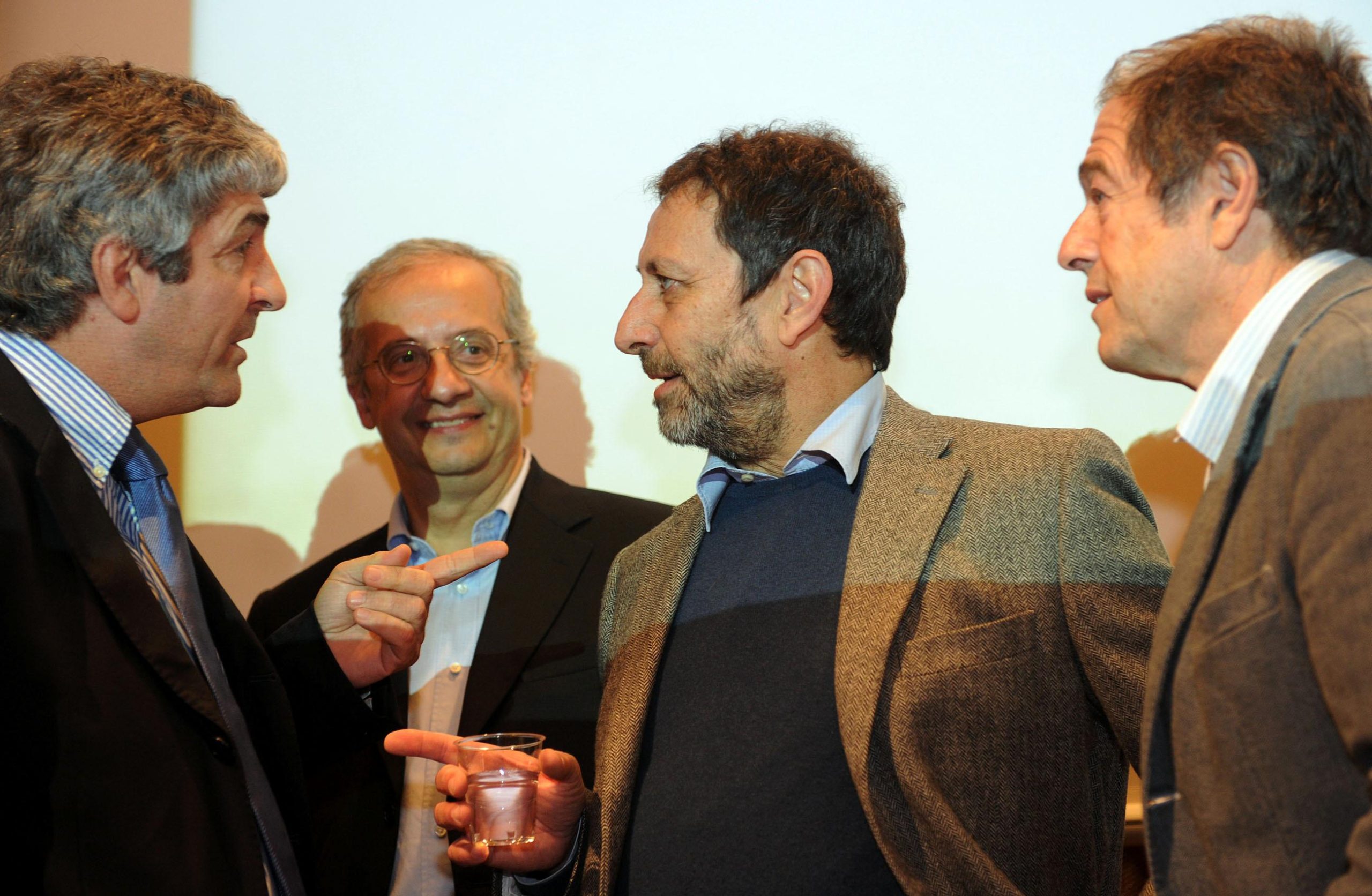 Michele Serra ha scoperto il bello della privacy Michele Serra ha scoperto il bello della privacy