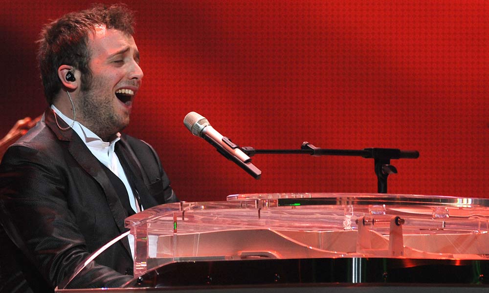 Raphael Gualazzi, video-intervista e live Raphael Gualazzi, video-intervista e live