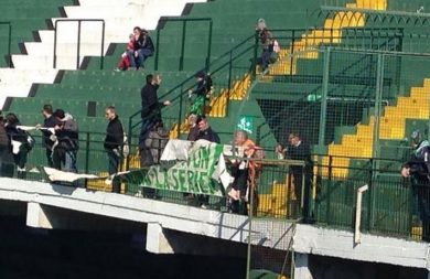 Da Torino ad Avellino: tolto ai bambini striscione “non autorizzato”