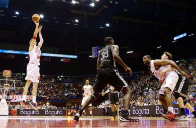 Serie A: Milano da sola, Sassari da 112 punti