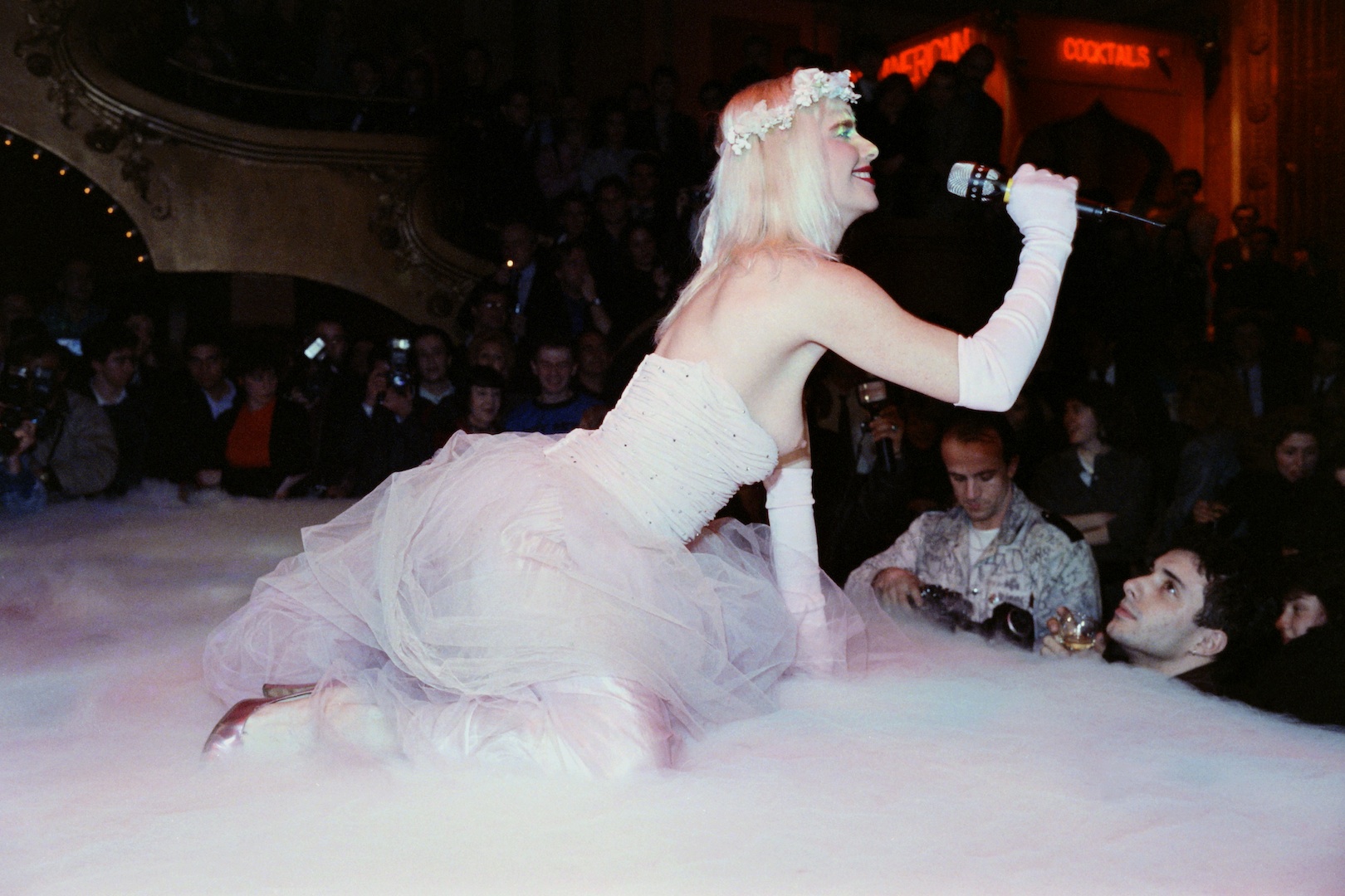 Cicciolina derubata: i ladri le portano via l’intero archivio hard Cicciolina derubata: i ladri le portano via l’intero archivio hard