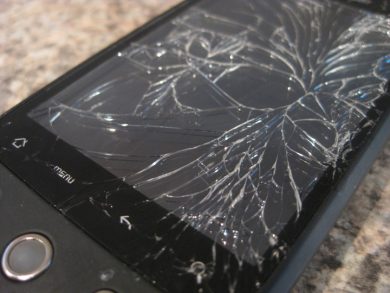 Display rotto? HTC te lo sostituisce (gratuitamente)