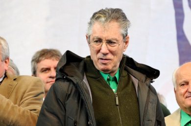 Bossi: grillini dilettanti