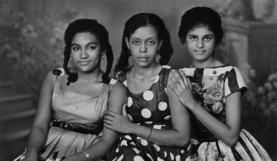 “Fammi una foto”: ritratti da studio in Africa