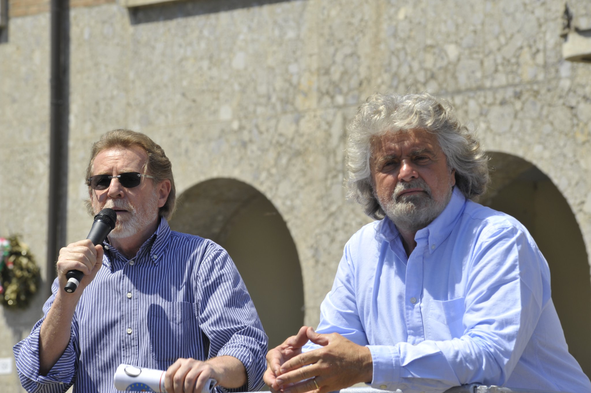 Espulsi a 5Stelle uniti per smascherare le bugie di Grillo e Casaleggio